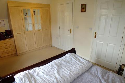 17 Charnley Drive, Leeds, LS7 4ST