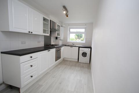 2 bedroom flat to rent, Surbiton Hill Park, Surbiton KT5