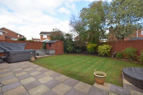 20 Veitch Gardens, Exeter, EX2 8AD