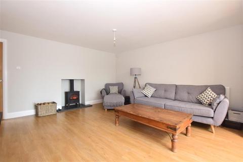 20 Ians Walk, Hythe, CT21 5TT