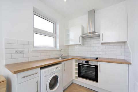 1 bedroom flat to rent, Upper Richmond Road West, East Sheen, SW14