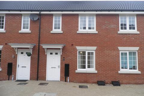 3 bedroom terraced house to rent, Pacey Way, Grantham