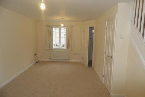 3 bedroom terraced house to rent, Pacey Way, Grantham