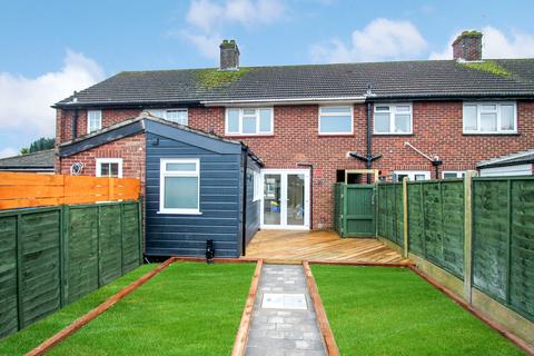 4 Pyms Road, Chelmsford, CM2 8PY