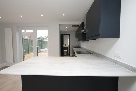 4 Pyms Road, Chelmsford, CM2 8PY