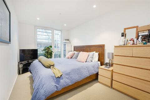 3 bedroom flat for sale, Buckhold Road, London