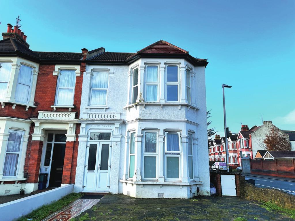 Cranbrook Road, Ilford, IG1 2 bed £120,000