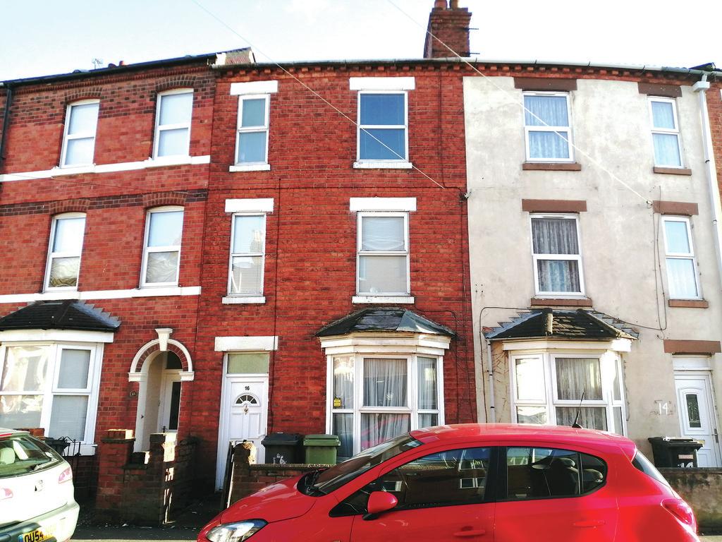 Road, Wellingborough, NN8 3 bed terraced house £90,000