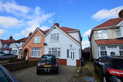 45 Clairvale Road, Hounslow, TW5 9AF