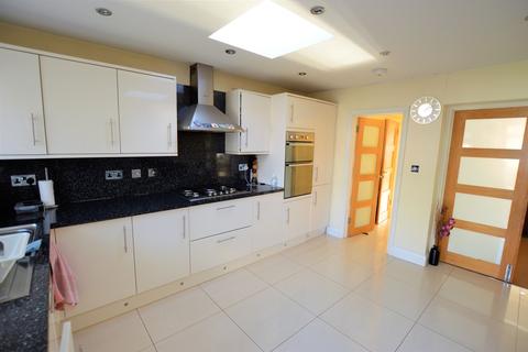45 Clairvale Road, Hounslow, TW5 9AF