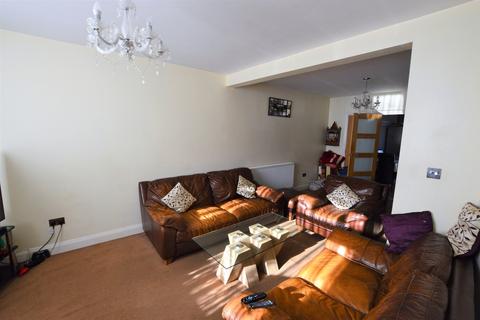45 Clairvale Road, Hounslow, TW5 9AF