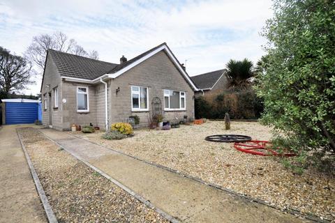 6 Springfield Close, Trowbridge, BA14 8TB