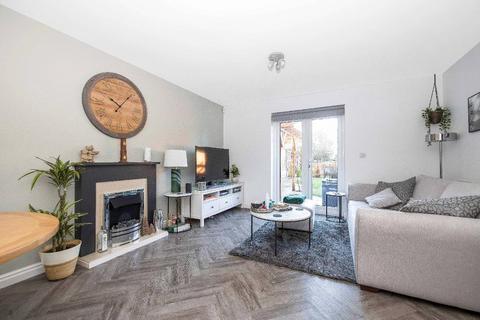 37 Porthallow Close, Orpington, BR6 9XU