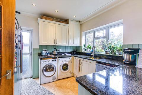 9 Norfolk Avenue, South Croydon, CR2 8BT