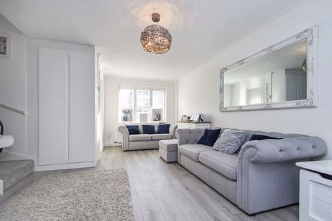 13 Carrington Square, Harrow, HA3 6TF