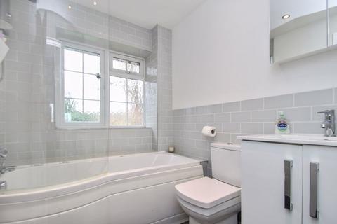 13 Carrington Square, Harrow, HA3 6TF