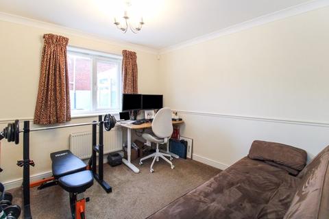 19 Bluebell Close, Leek, ST13 7AW