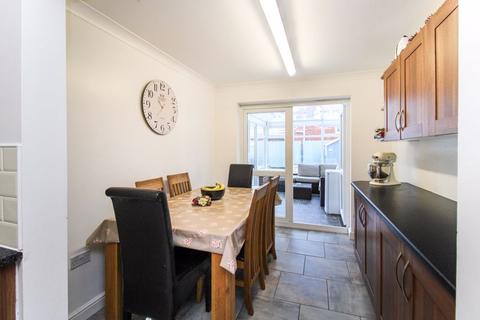 19 Bluebell Close, Leek, ST13 7AW