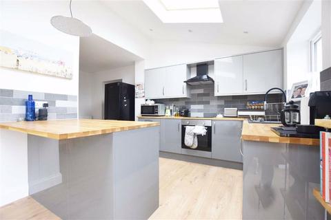 95 Barnwood Avenue, Gloucester, GL4 3AG