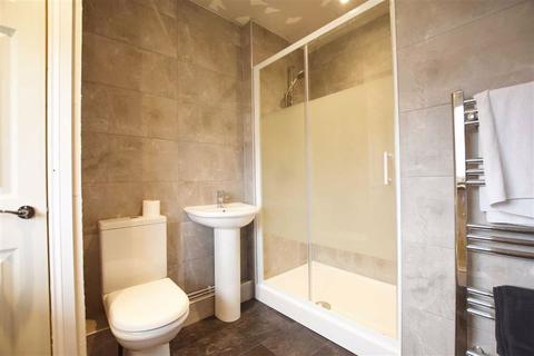 95 Barnwood Avenue, Gloucester, GL4 3AG