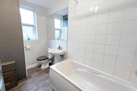 152 Baxter Avenue, Kidderminster, DY10 2EX