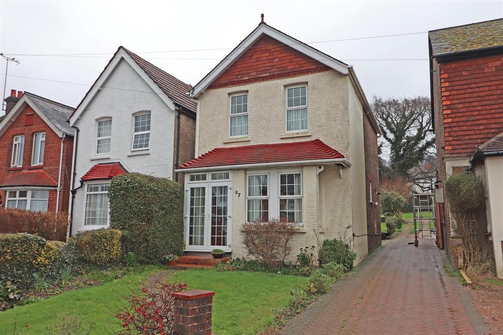 St. Johns Road, Redhill 3 bed detached house £525,000