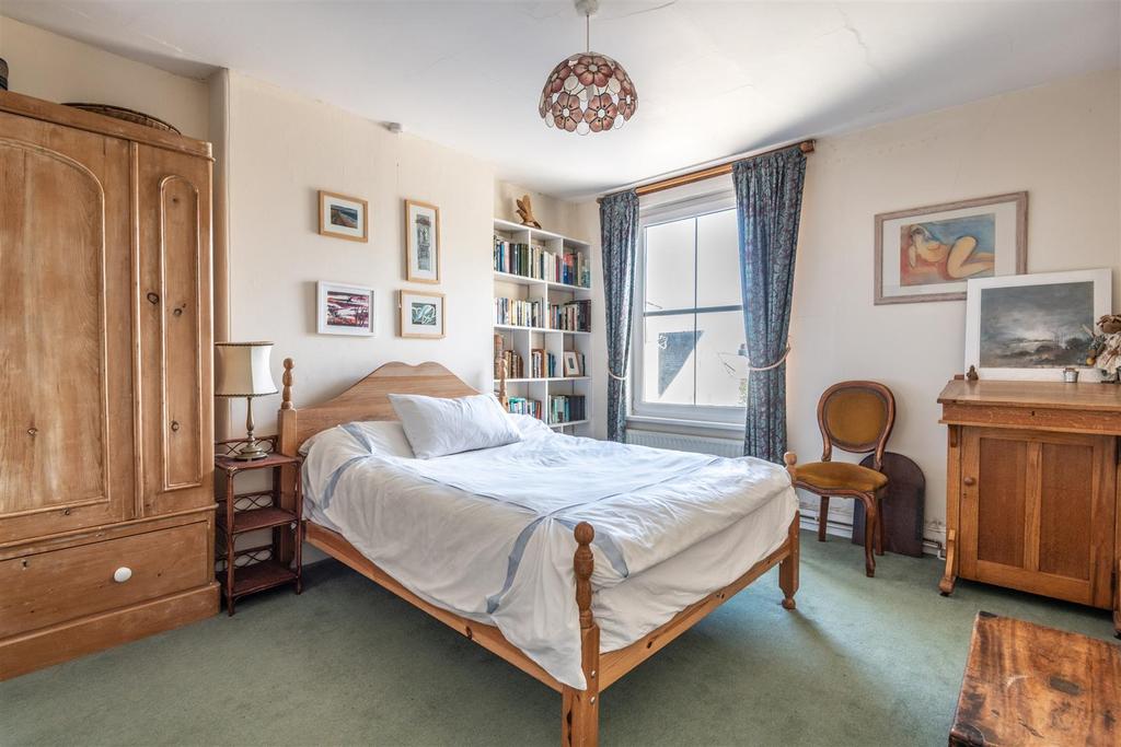 Bedroom 2.jpg