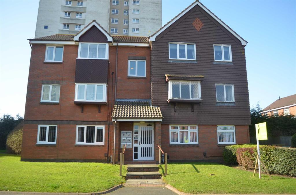 The Strand, Lakeside Village, Sunderland 2 bed flat £450 pcm (£104 pw)