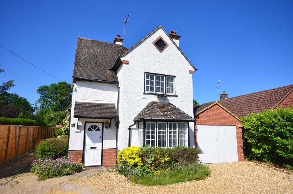 Little Green Lane, Farnham 3 bed detached house £685,000