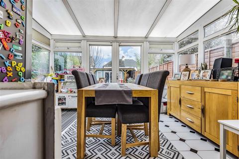 75 Fullers Avenue, Surbiton, KT6 7TD