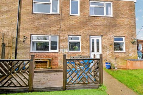 107 Digby Garth, Bransholme, Hull, HU7 4NN