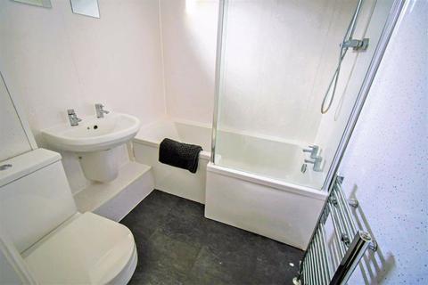 107 Digby Garth, Bransholme, Hull, HU7 4NN