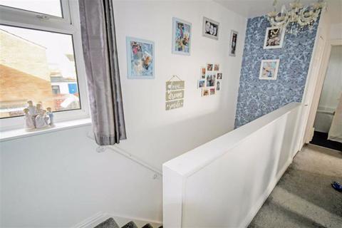 107 Digby Garth, Bransholme, Hull, HU7 4NN