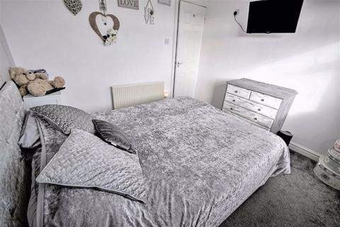 107 Digby Garth, Bransholme, Hull, HU7 4NN