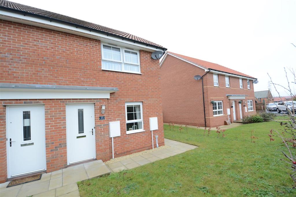 Shire Green, Carlton, Goole 2 bed semidetached house £165,000
