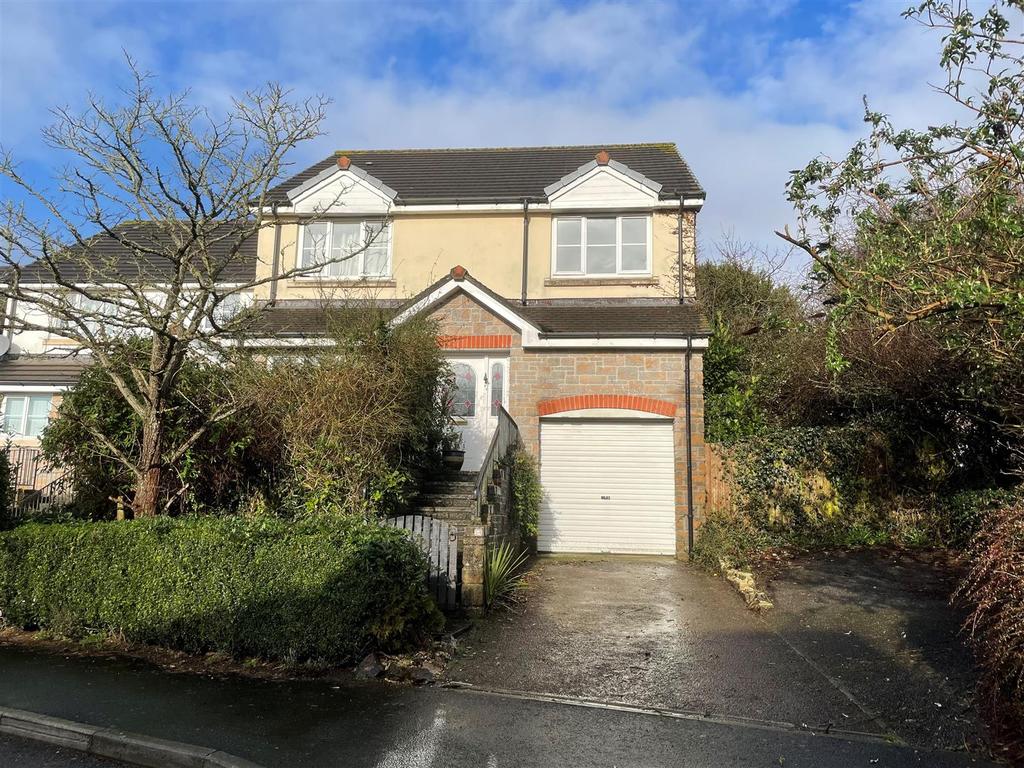 Retallick Meadows, St. Austell 4 bed detached house £315,000
