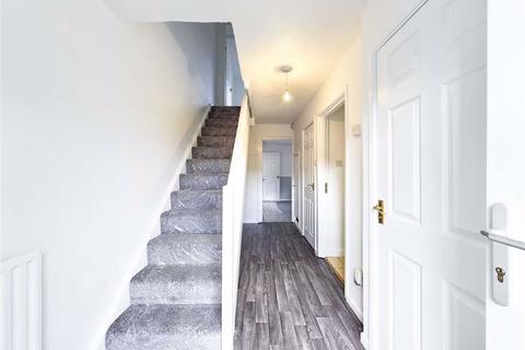 73 Unwin Road, Cheltenham, GL51 6TN