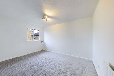 73 Unwin Road, Cheltenham, GL51 6TN