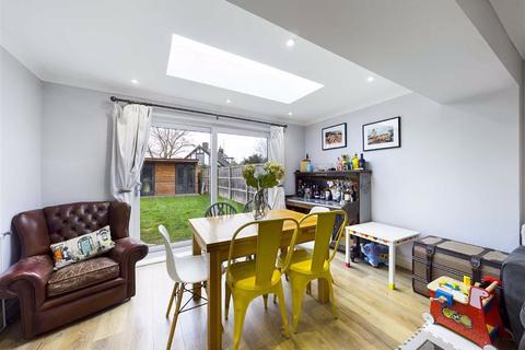 12 Kentmere Close, Cheltenham, GL51 3PD