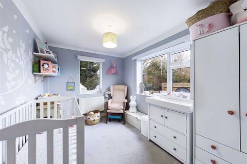 12 Kentmere Close, Cheltenham, GL51 3PD