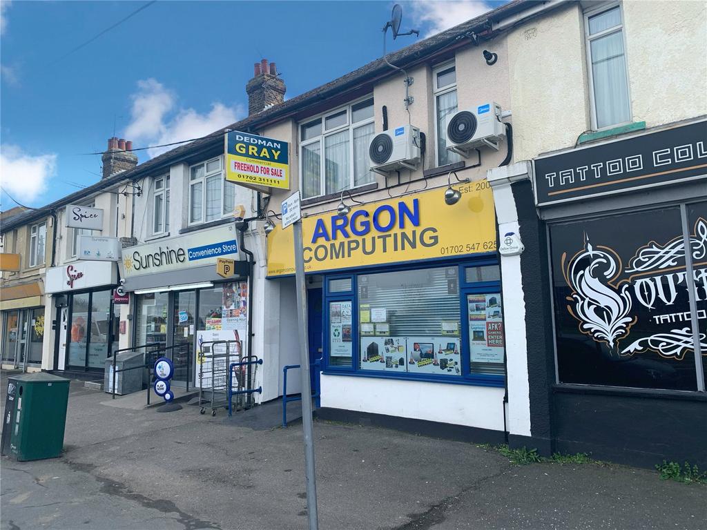 Southend Road, Rochford, Essex, SS4 Shop £285,000