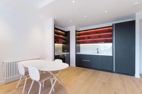 1 bedroom apartment to rent, Modena House, London City Island, London, E14