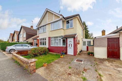 72 Hereford Road, Feltham, TW13 5BS