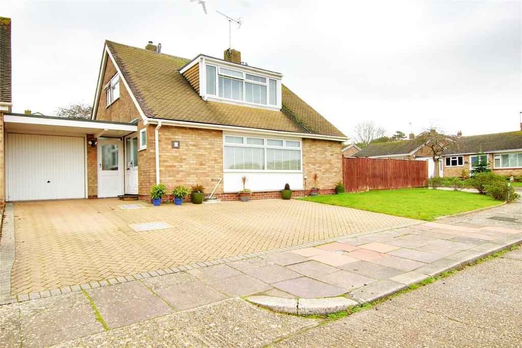 Bodmin Close, Durrington, Worthing, West Sussex, BN13 3 bed link
