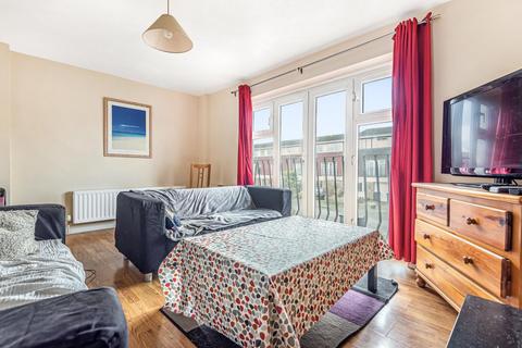 22 Earle Gardens, Kingston Upon Thames, KT2 5TB