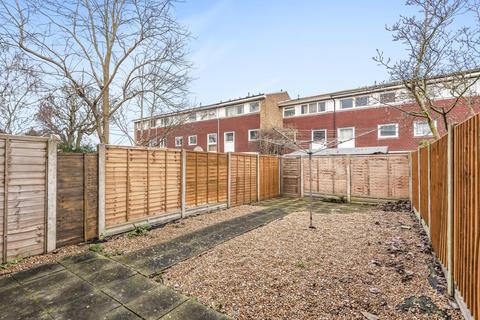 22 Earle Gardens, Kingston Upon Thames, KT2 5TB
