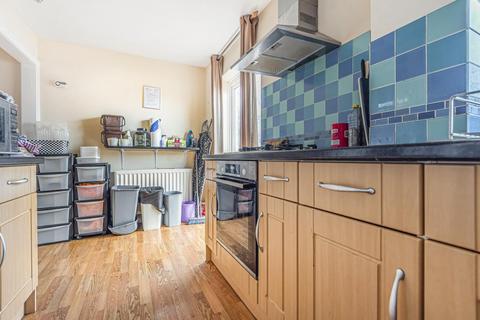 22 Earle Gardens, Kingston Upon Thames, KT2 5TB