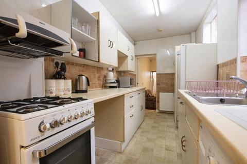 29 Dogpool Lane, Birmingham, B30 2XN