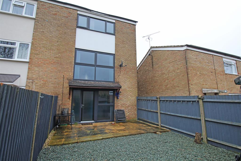 Bude Crescent, Stevenage, SG1 2QU 3 bed end of terrace house for sale