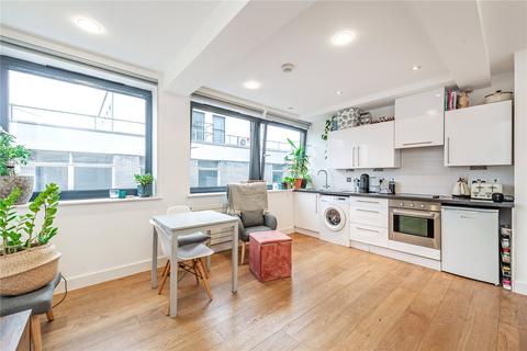 2 bedroom flat to rent, Grafton Road, Kentish Town, Lonon